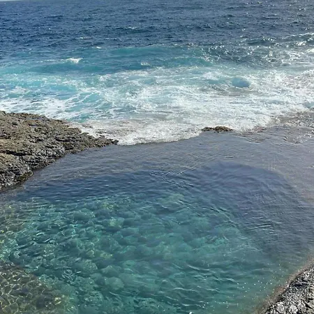 Torres Del Castillo 105