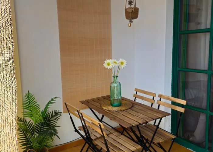 Torres Del Castillo 105